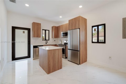Villa ou maison à vendre à Miami, Floride: 3 chambres, 105.44 m2 № 2049535 - photo 5