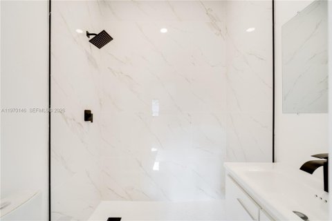 Villa ou maison à vendre à Miami, Floride: 3 chambres, 105.44 m2 № 2049535 - photo 22