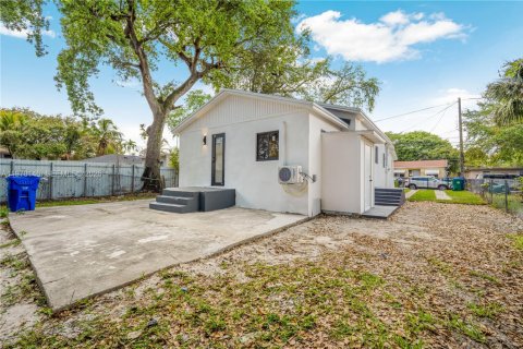 Villa ou maison à vendre à Miami, Floride: 3 chambres, 105.44 m2 № 2049535 - photo 27