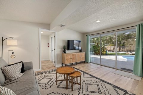 Commercial property in Sarasota, Florida 4 bedrooms, 301.84 sq.m. № 1584056 - photo 30