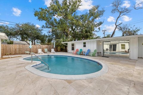 Commercial property in Sarasota, Florida 4 bedrooms, 301.84 sq.m. № 1584056 - photo 27