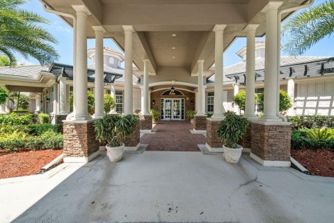 House in Parkland, Florida 3 bedrooms, 185.53 sq.m. № 2185355 - photo 26