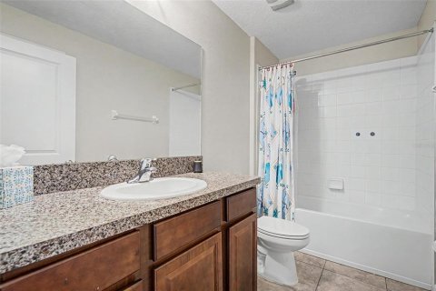 House in BELMONT in Ruskin, Florida 4 bedrooms, 179.86 sq.m. № 2210247 - photo 26