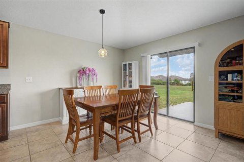 House in BELMONT in Ruskin, Florida 4 bedrooms, 179.86 sq.m. № 2210247 - photo 12