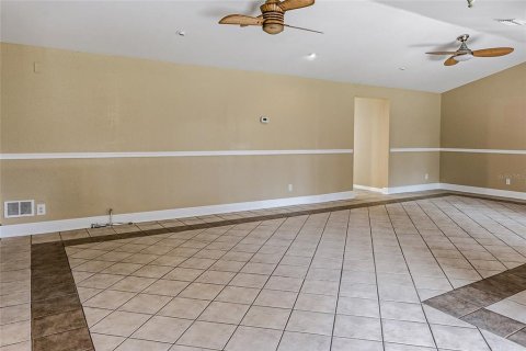 Villa ou maison à vendre à Tampa, Floride: 3 chambres, 148.55 m2 № 2221066 - photo 10