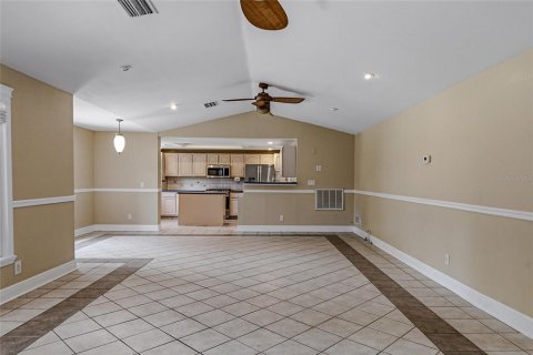 Villa ou maison à vendre à Tampa, Floride: 3 chambres, 148.55 m2 № 2221066 - photo 5