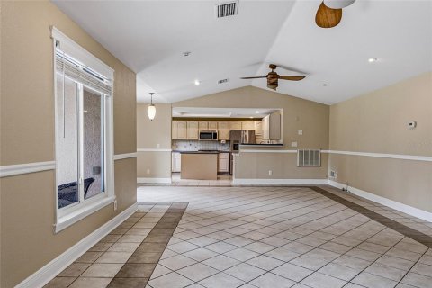 Villa ou maison à vendre à Tampa, Floride: 3 chambres, 148.55 m2 № 2221066 - photo 4