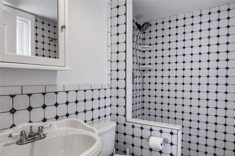 Villa ou maison à vendre à Tampa, Floride: 3 chambres, 148.55 m2 № 2221066 - photo 27