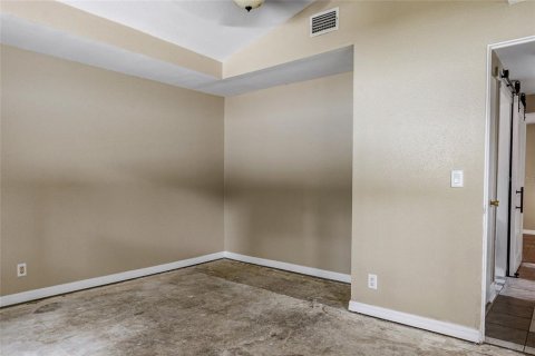 Villa ou maison à vendre à Tampa, Floride: 3 chambres, 148.55 m2 № 2221066 - photo 24
