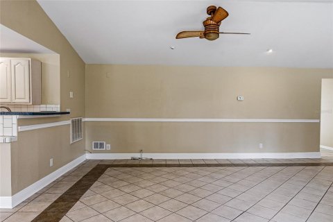 Villa ou maison à vendre à Tampa, Floride: 3 chambres, 148.55 m2 № 2221066 - photo 8