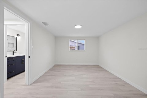 House in Hudson, Florida 3 bedrooms, 151.99 sq.m. № 1761554 - photo 15
