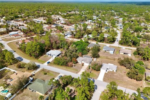 Land in North Port, Florida № 2221191 - photo 2