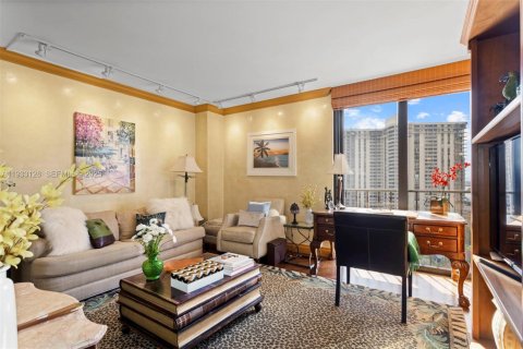 Condominio en venta en Aventura, Florida, 2 dormitorios, 175.31 m2 № 2035825 - foto 16