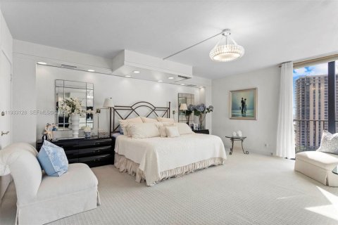 Condominio en venta en Aventura, Florida, 2 dormitorios, 175.31 m2 № 2035825 - foto 11