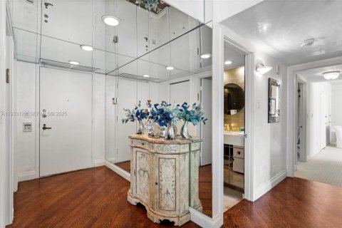 Condominio en venta en Aventura, Florida, 2 dormitorios, 175.31 m2 № 2035825 - foto 10