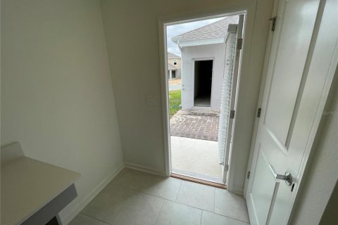 House in Clermont, Florida 4 bedrooms, 187.94 sq.m. № 2237689 - photo 8