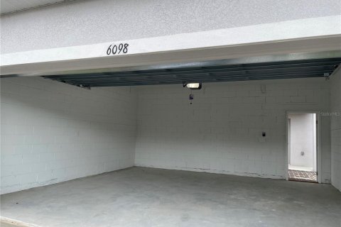 House in Clermont, Florida 4 bedrooms, 187.94 sq.m. № 2237689 - photo 23