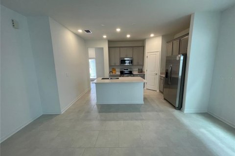 House in Clermont, Florida 4 bedrooms, 187.94 sq.m. № 2237689 - photo 6