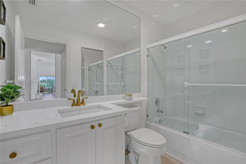 Villa ou maison à vendre à Stuart, Floride: 2 chambres, 141.95 m2 № 1996674 - photo 11