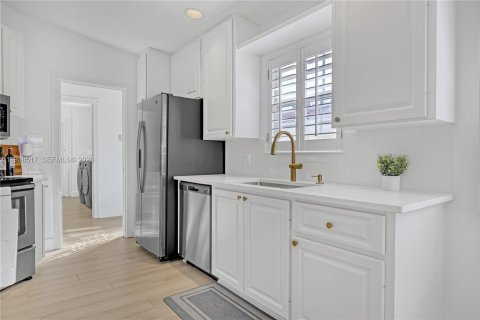 Villa ou maison à vendre à Stuart, Floride: 2 chambres, 141.95 m2 № 1996674 - photo 12