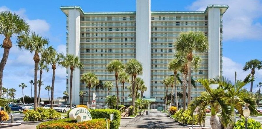 Condo in Jensen Beach, Florida, 2 bedrooms  № 705809