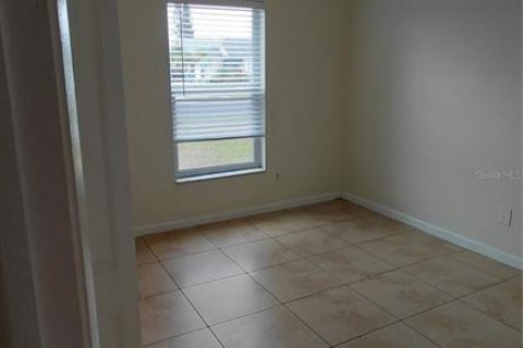 Villa ou maison à louer à Tampa, Floride: 3 chambres, 111.67 m2 № 2115326 - photo 11
