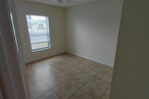 Villa ou maison à louer à Tampa, Floride: 3 chambres, 111.67 m2 № 2115326 - photo 8