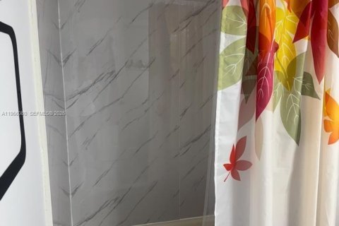 Adosado en alquiler en Homestead, Florida, 2 dormitorios, 80.64 m2 № 2011943 - foto 27