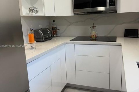 Adosado en alquiler en Homestead, Florida, 2 dormitorios, 80.64 m2 № 2011943 - foto 9