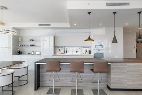 Condo in Miami Beach, Florida, 3 bedrooms  № 2060186 - photo 15