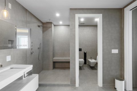 Condo in Miami Beach, Florida, 3 bedrooms  № 2060186 - photo 29