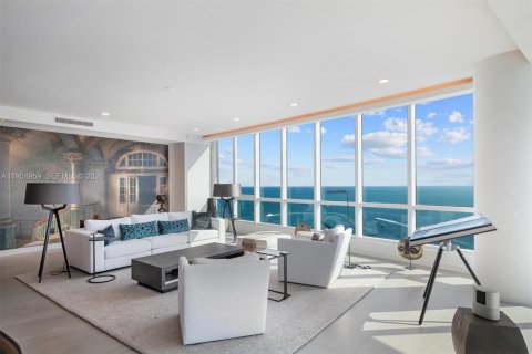 Condo in Miami Beach, Florida, 3 bedrooms  № 2060186 - photo 4
