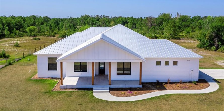 Casa en Myakka City, Florida 4 dormitorios, 241.08 m2 № 1673247