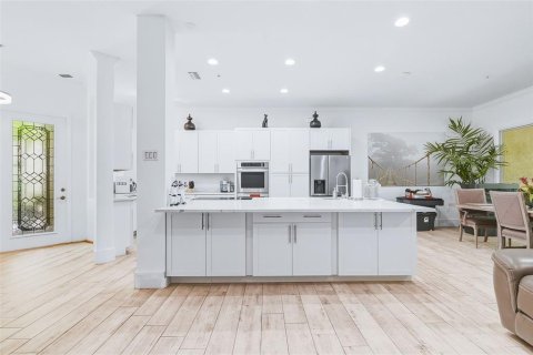 Adosado en venta en Sarasota, Florida, 3 dormitorios, 193.79 m2 № 2124122 - foto 5