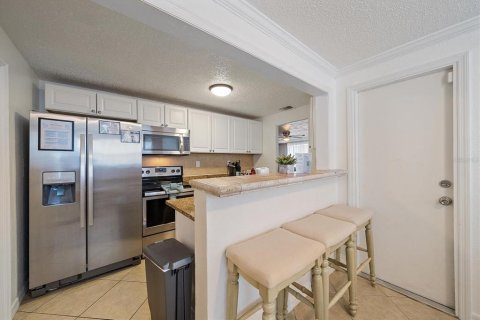 Casa en venta en Sarasota, Florida, 3 dormitorios, 103.86 m2 № 2222729 - foto 3