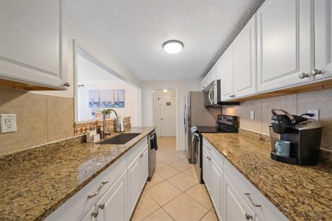 Casa en venta en Sarasota, Florida, 3 dormitorios, 103.86 m2 № 2222729 - foto 9