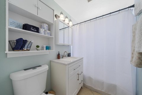 Casa en venta en Sarasota, Florida, 3 dormitorios, 103.86 m2 № 2222729 - foto 18