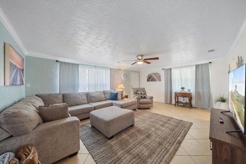 Casa en venta en Sarasota, Florida, 3 dormitorios, 103.86 m2 № 2222729 - foto 4