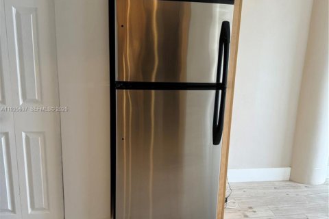 Copropriété à louer à North Bay Village, Floride: 41.16 m2 № 1984055 - photo 3