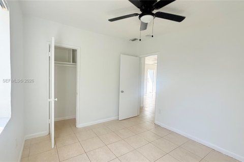 Снять в аренду виллу или дом в Норт-Майами-Бич, Флорида 3 спальни, 89.65м2, № 2051329 - фото 8