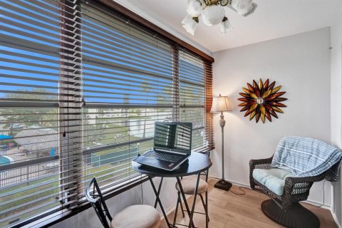 Condominio en venta en Sunrise, Florida, 1 dormitorio, 59.46 m2 № 2245514 - foto 17