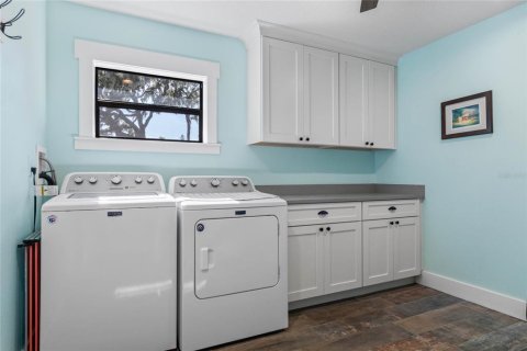 Casa en venta en Montverde, Florida, 6 dormitorios, 392.88 m2 № 1513774 - foto 18