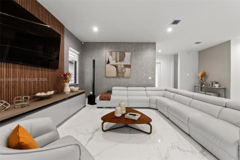 Villa ou maison à vendre à Doral, Floride: 5 chambres, 319.21 m2 № 2009858 - photo 21