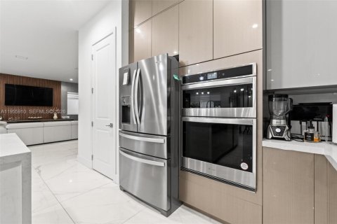 Villa ou maison à vendre à Doral, Floride: 5 chambres, 319.21 m2 № 2009858 - photo 12