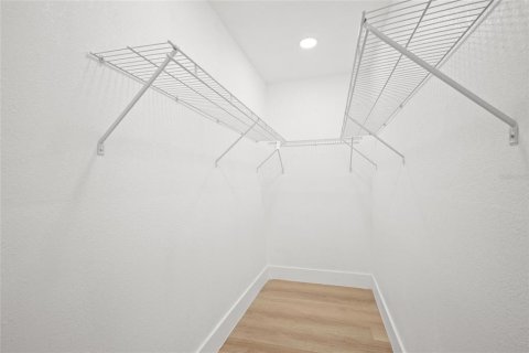 House in Tampa, Florida 3 bedrooms, 101.26 sq.m. № 1893790 - photo 13