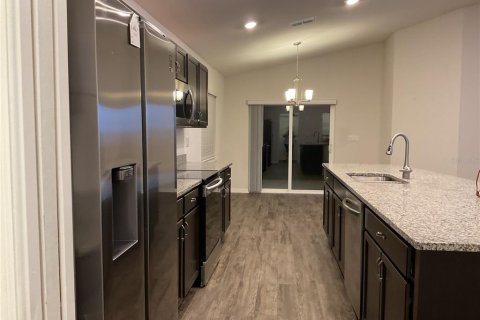 Casa en alquiler en Winter Haven, Florida, 4 dormitorios, 160.72 m2 № 1784590 - foto 8