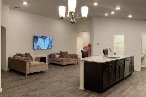 Casa en alquiler en Winter Haven, Florida, 4 dormitorios, 160.72 m2 № 1784590 - foto 4