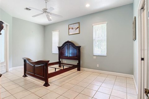 House in North Port, Florida 4 bedrooms, 240.06 sq.m. № 1798254 - photo 28