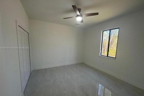 House in Lehigh Acres, Florida 4 bedrooms № 1752803 - photo 16