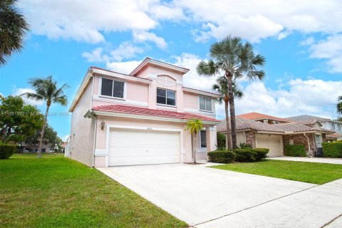 Villa ou maison à louer à Boca Raton, Floride: 5 chambres, 259.38 m2 № 1931053 - photo 1